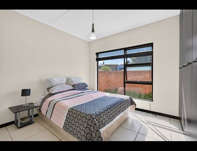 2 BEDROOM APARTMENT FOR SALE IN DOUGLASDALE